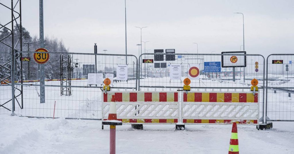 Finland reopens part of its border with Russia  outside