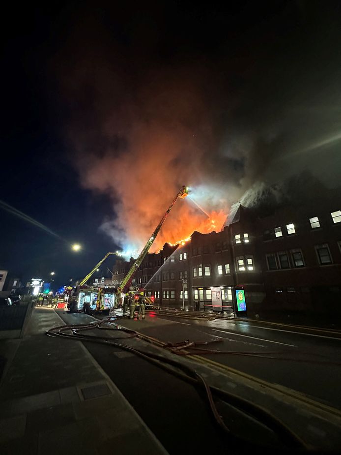 Pictures published by the fire brigade show the size of the fire.