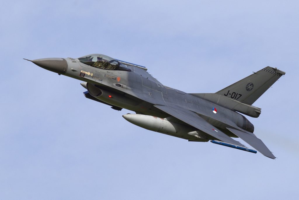 Ukraine may attack Russia with Dutch F-16s