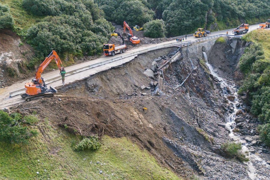 The Arlbergpass will be open again from 6pm.